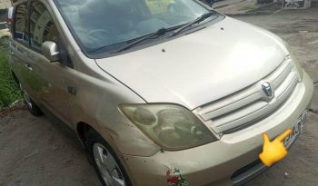 TOYOTA IST 2006 4 CYLINDRES A VENDRE full
